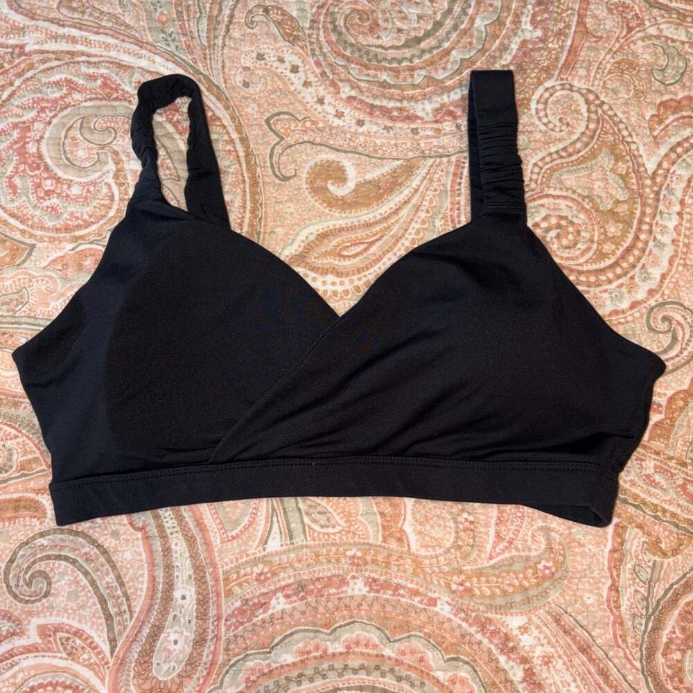 Fabletics Black Ruched Strap Wrap Sports Bra